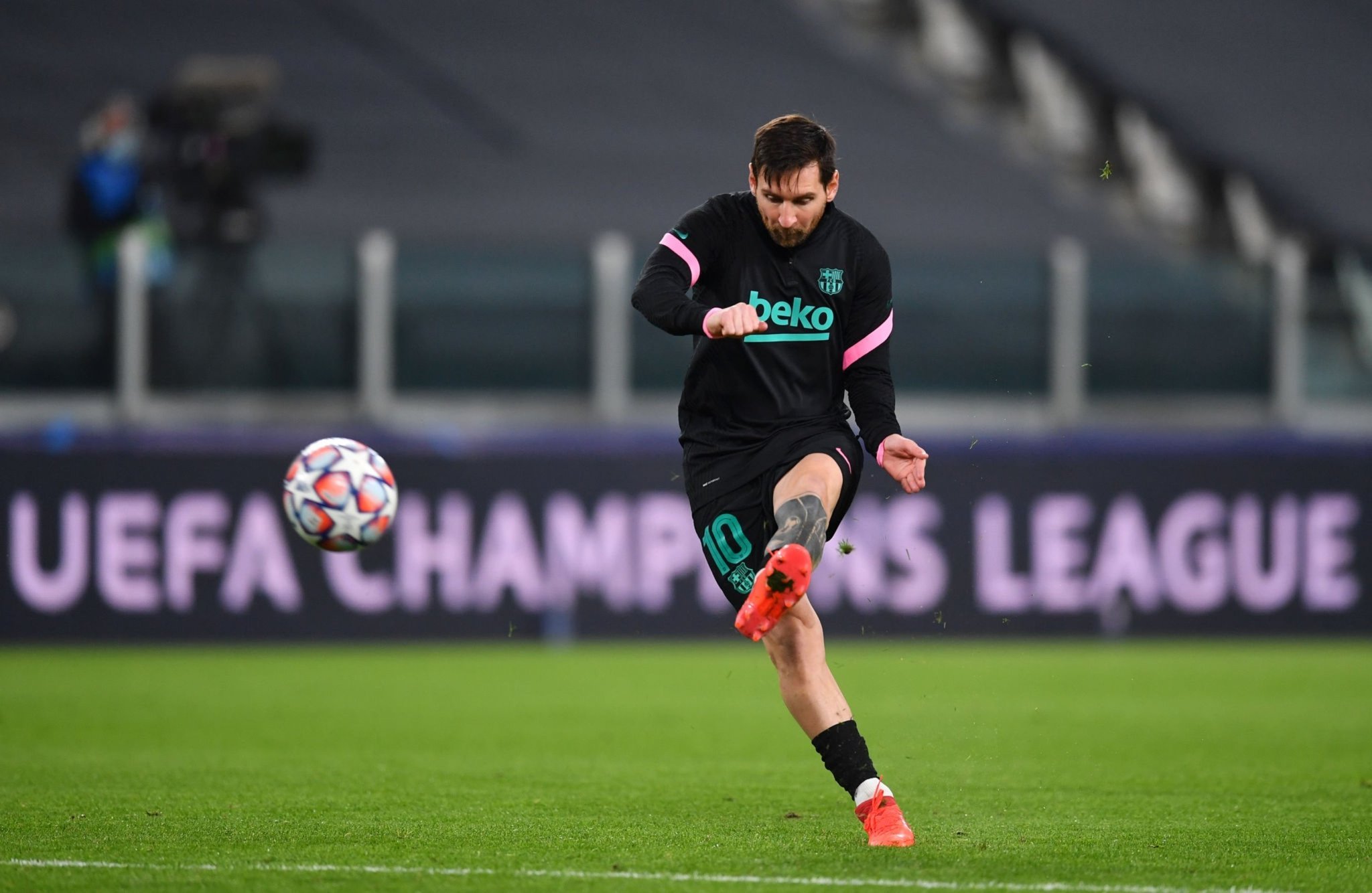 在凸显了传 在凸显了传